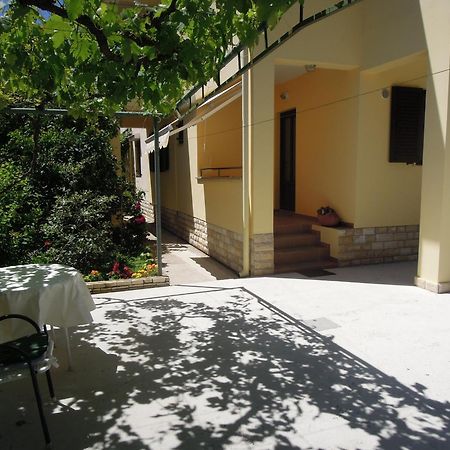 Apartments Simicev Zára Szoba fotó
